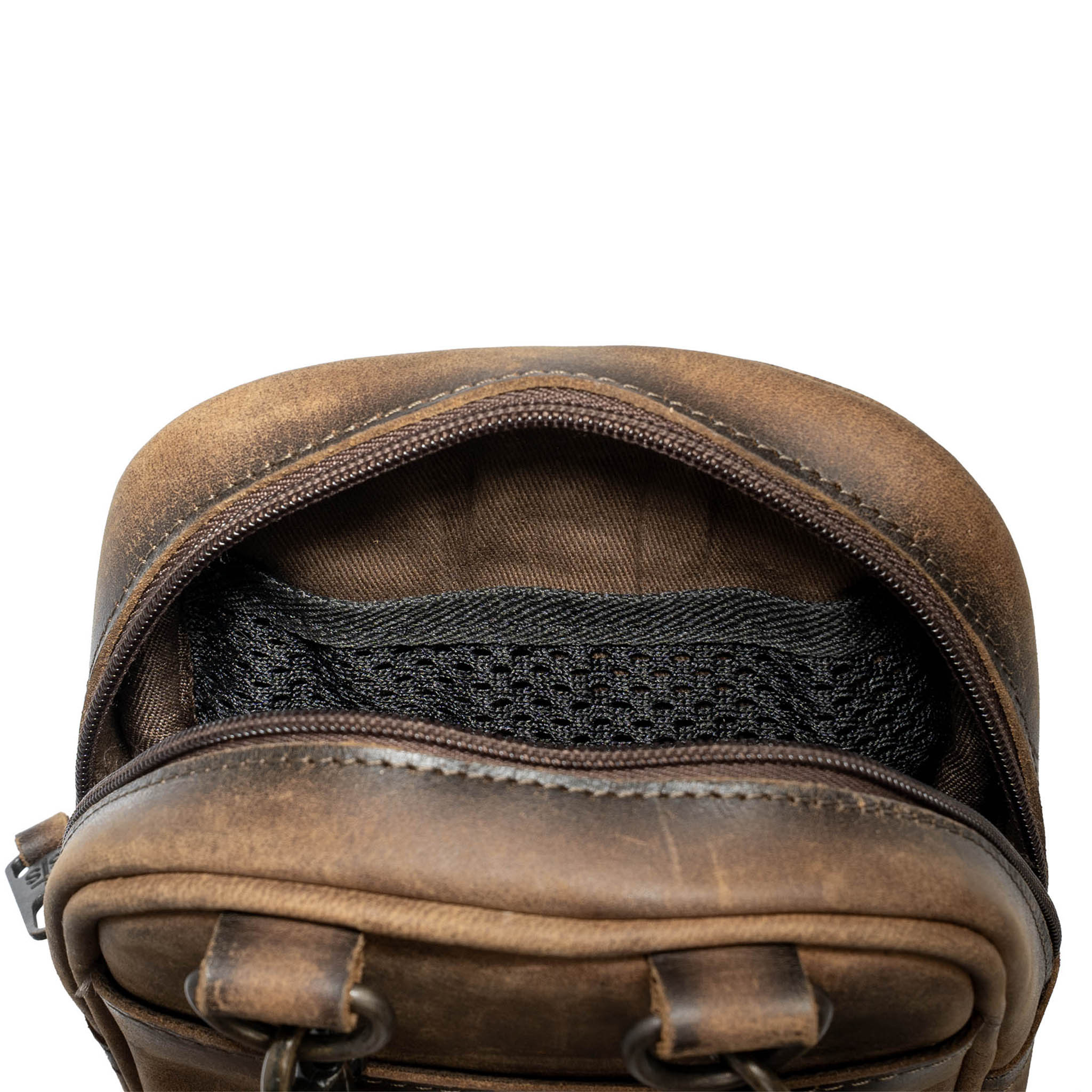 Baroness Auzlyn Crossbody - Image 8