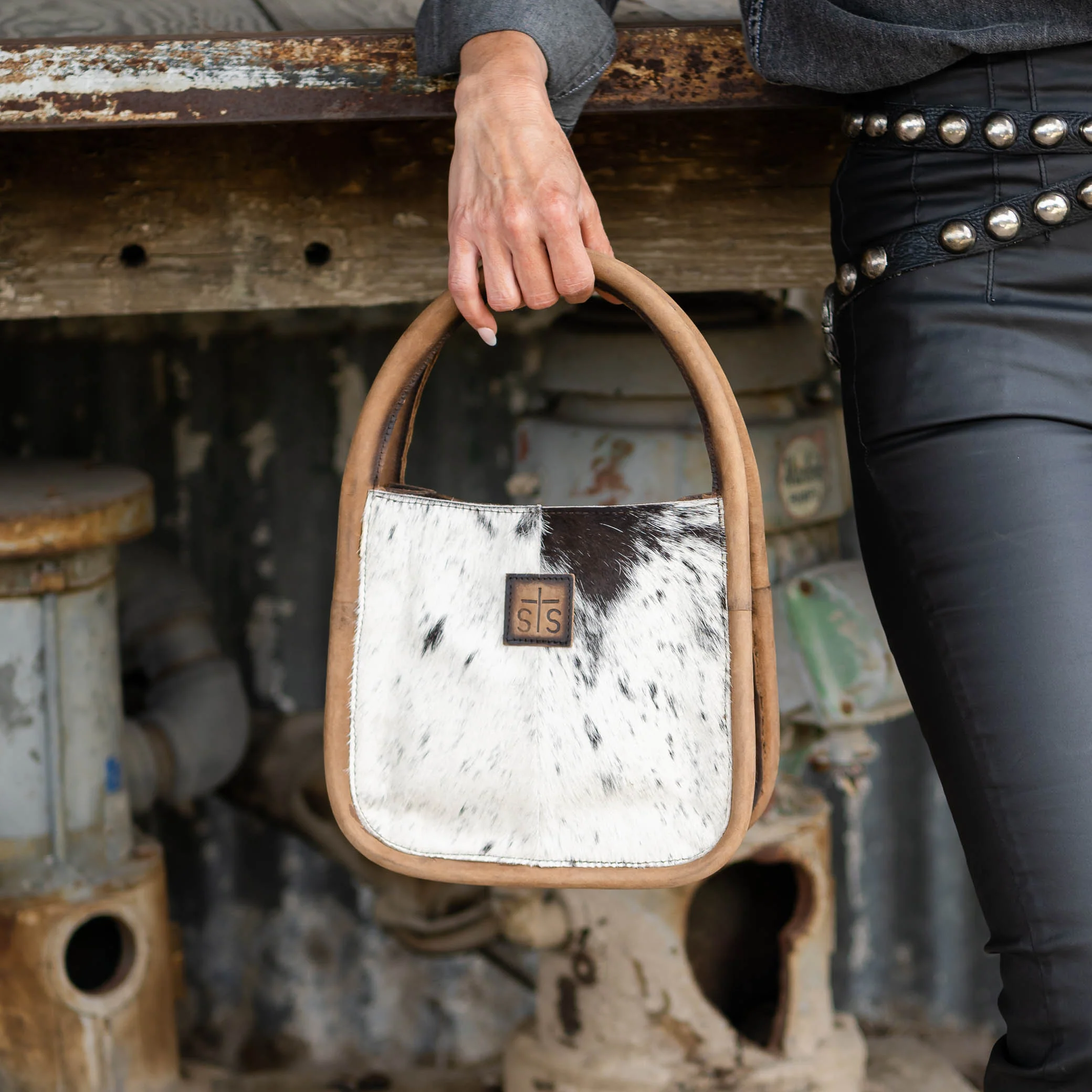 Cowhide Sugar Satchel - Image 2
