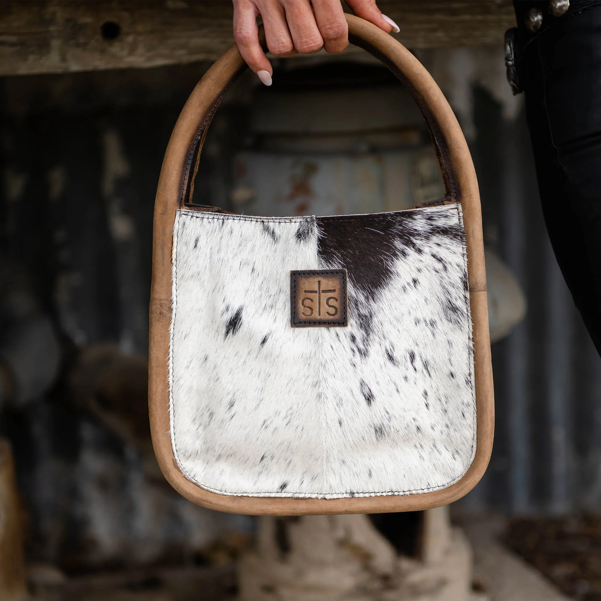Cowhide Sugar Satchel - Image 6