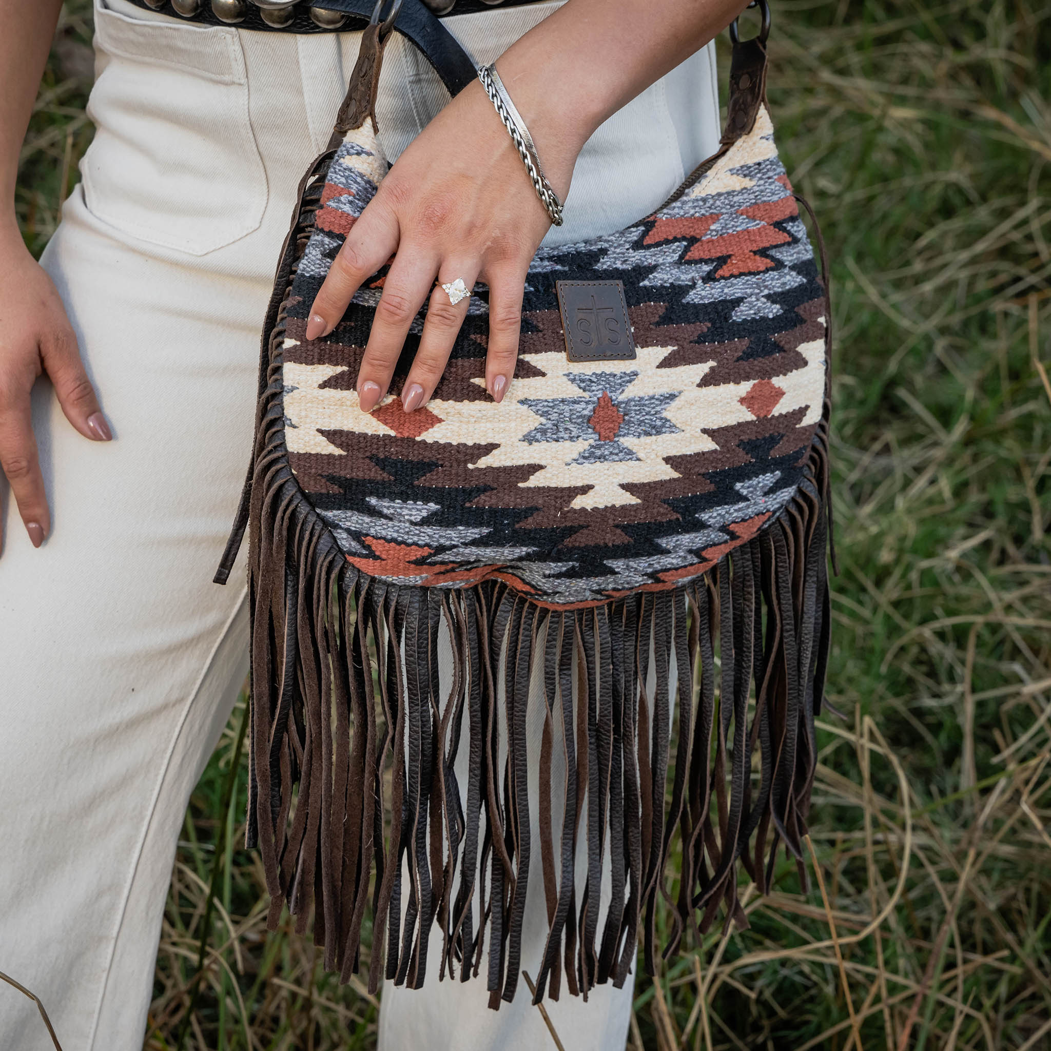 Guadalupe Serape Nelly Crossbody Bag - Image 4