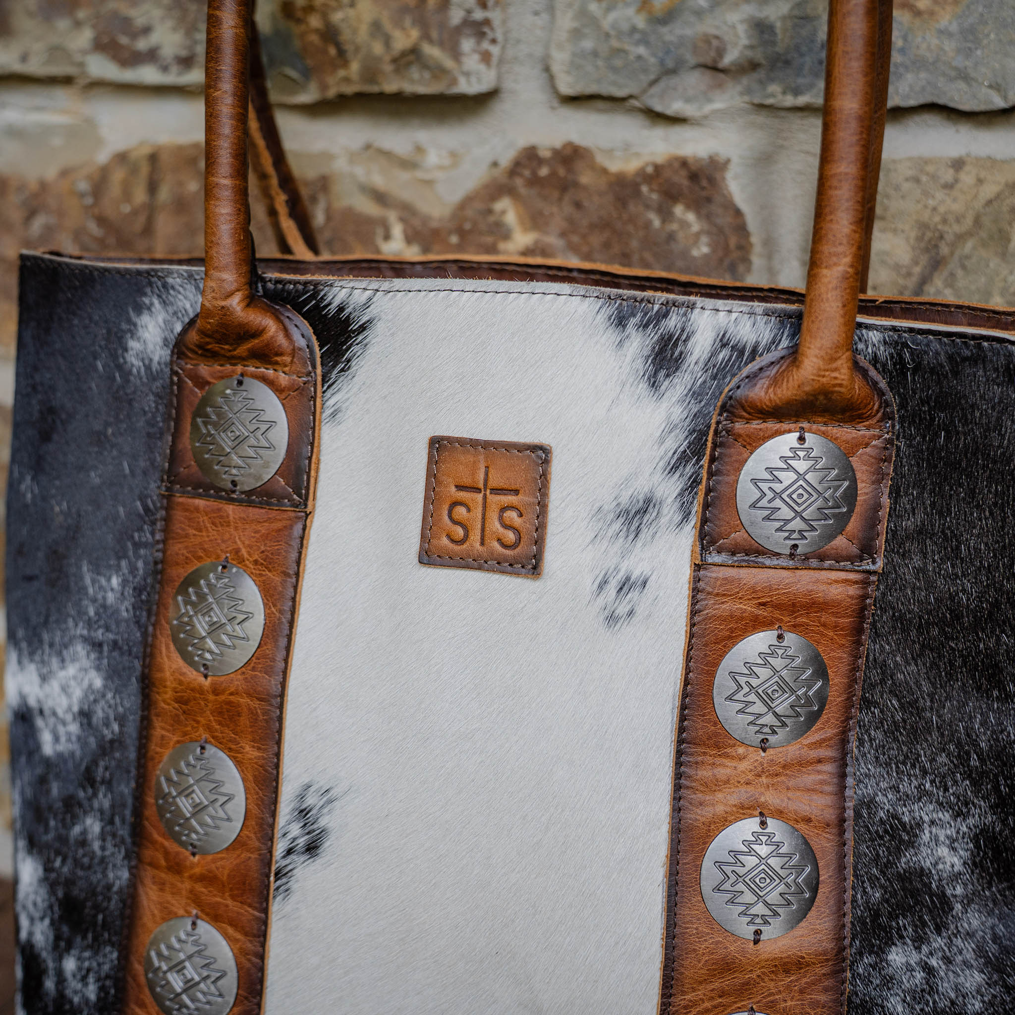 Vaquero Cowhide Tote - Image 4
